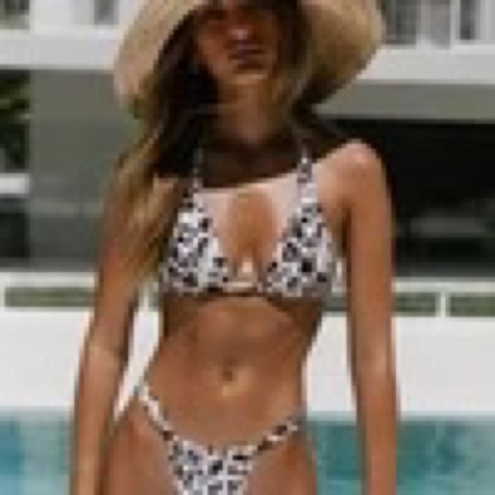 Somerfield Swim Panthera NWT Top Sz M
